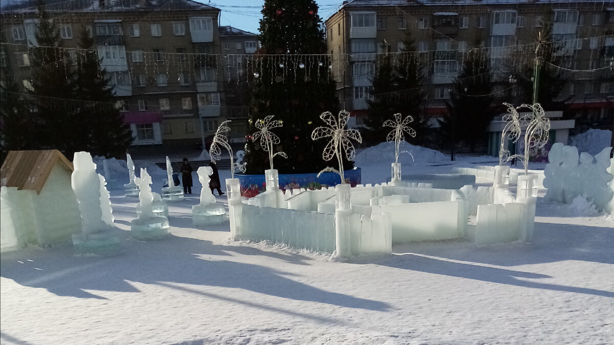 Новоголний городок. Инструмент для проведения праздника. 