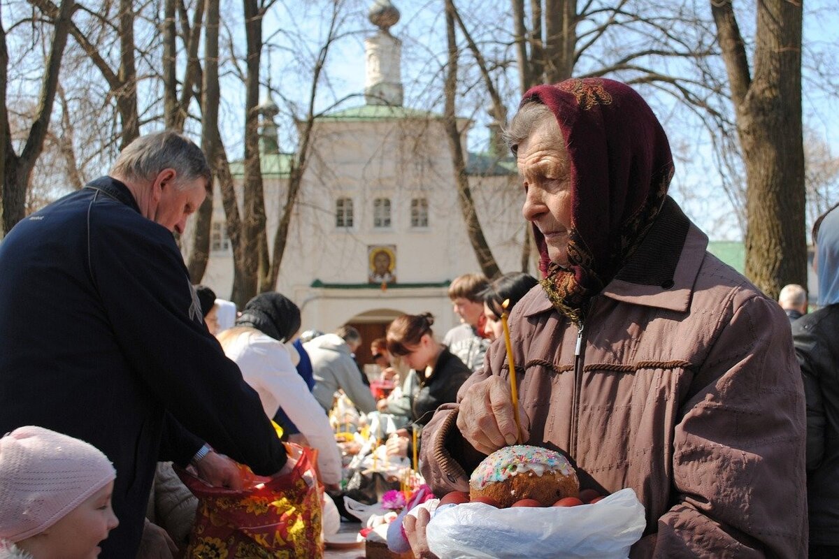 Готовимся к Масленице, Вселенской родительской субботе и Пасхе: даты православных праздников на 2023 год