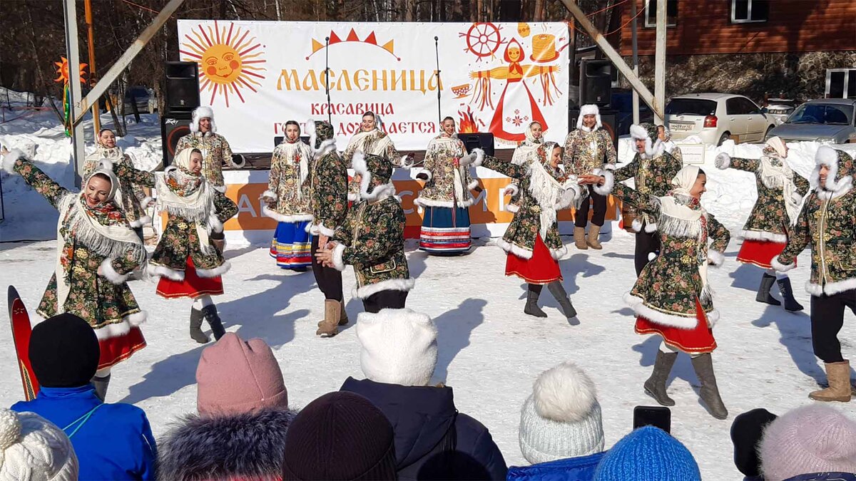    Всю масленичную неделю на улицах города будут проходить народные гуляния.Фото: commons.wikimedia.org