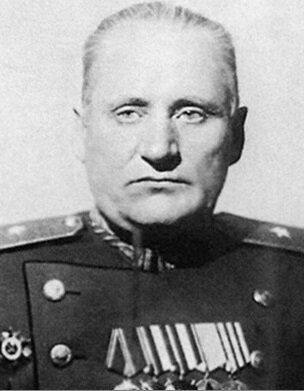 Автор документа — Иван Емельянович Иванин (1897 — 1951), участник Гражданской и Великой Отечественной войн. В 1941 — полковник, начальник Автобронетанкового управления Западного фронта. Позднее станет генерал-майором.