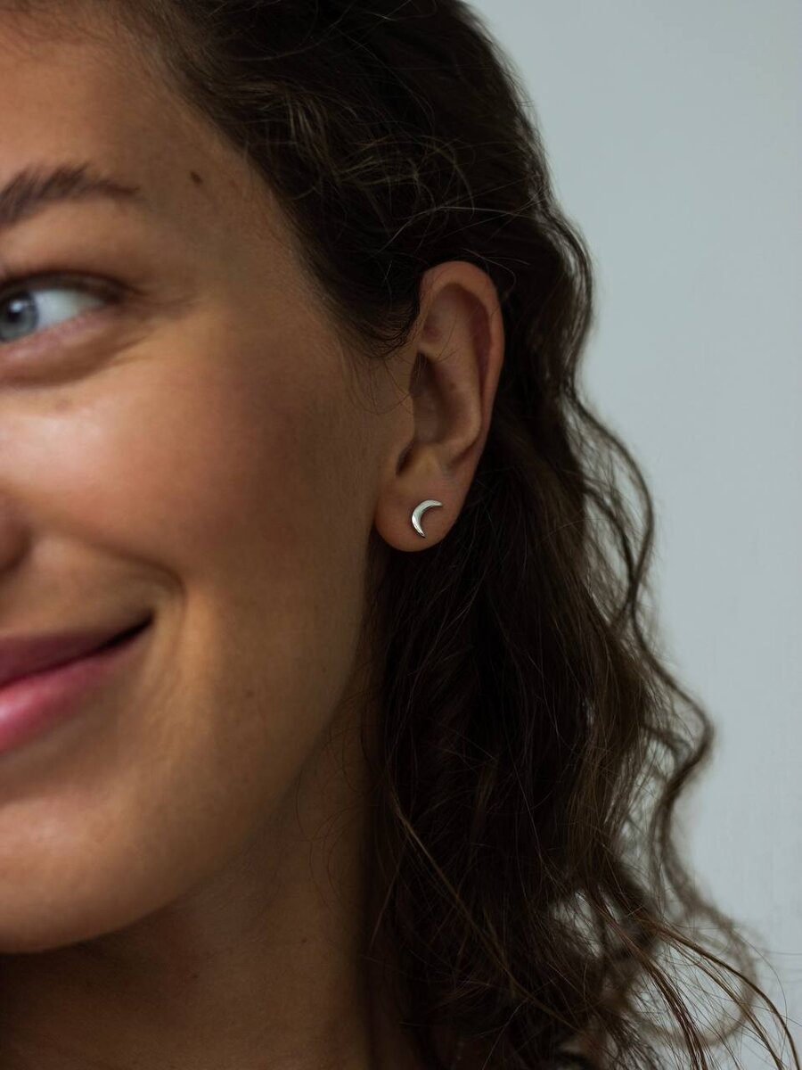 Серебряные серьги-пусеты "Луны"