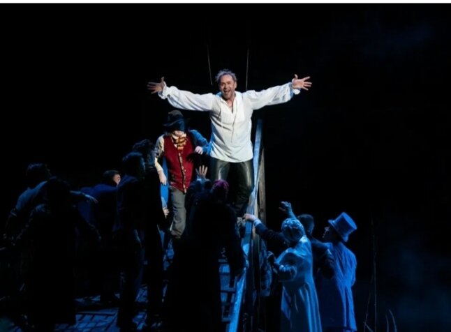 Финальная сцена спектакля 