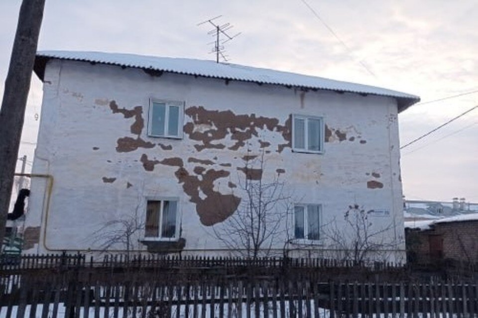     Несчастный случай произошел в этой двухэтажке  УМВД России по Оренбургской области