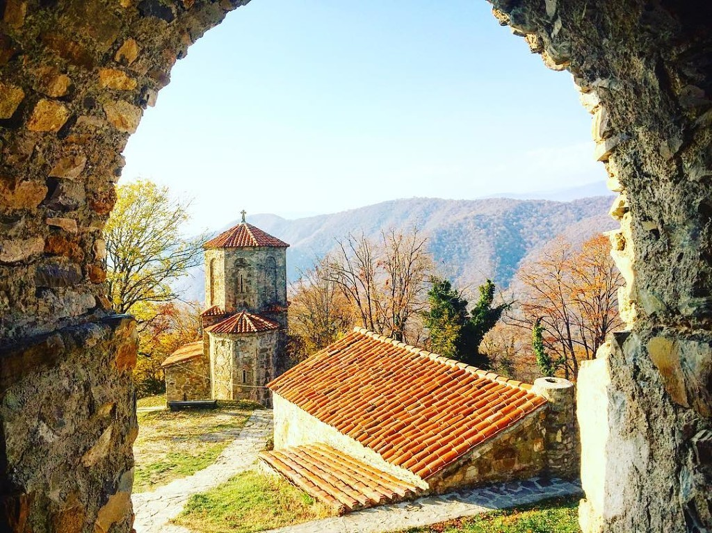 монастырь алаверди. церковь святого давида кахети. монастырский комплекс алаверди. Sighnaghi грузия. кахети.