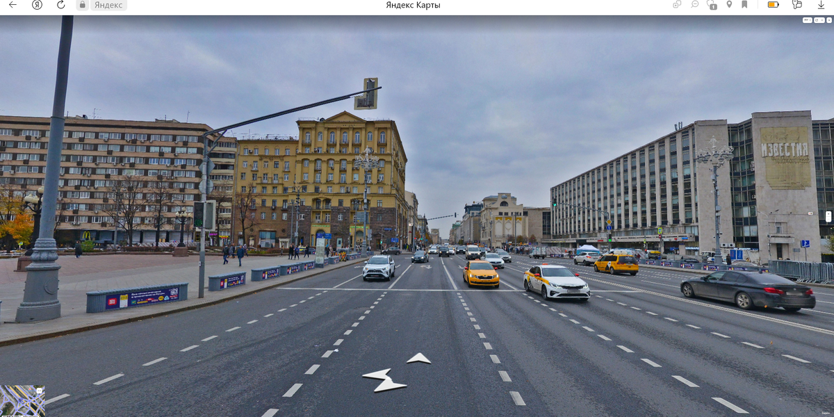 2021 год , убрана почти вся реклама