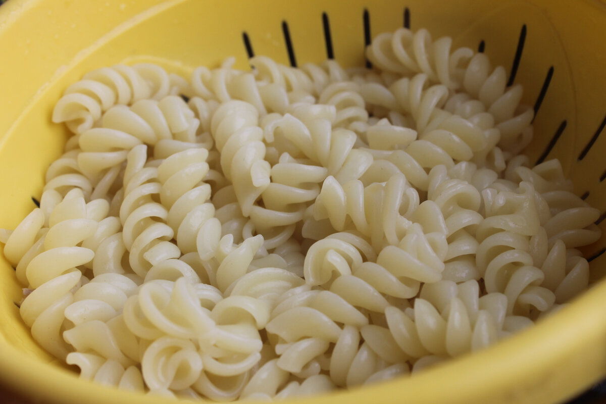 Макароны даже не промывала - хорошие попались.