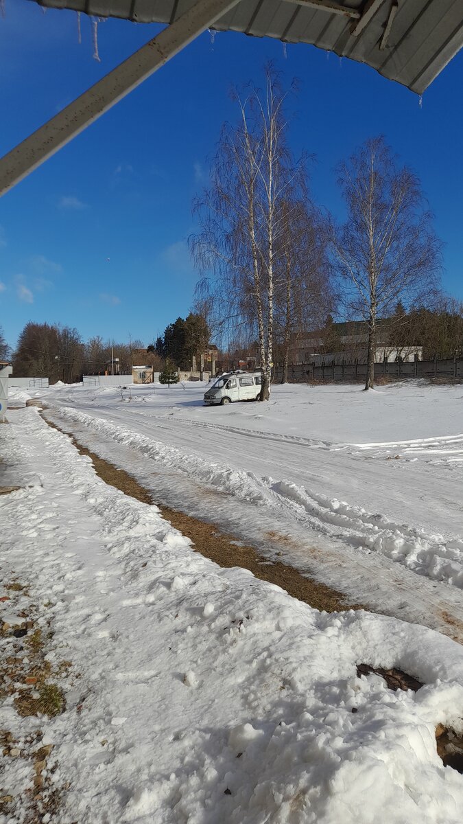 Вид с крыльца нашего предприятия