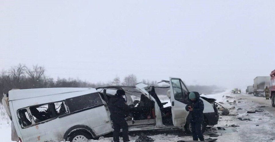     Страшная авария произошла 23 февраля. Жертвами ДТП стали пятеро бузулучан