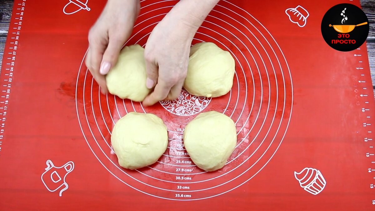 Ватрушки школьные с яблочным повидлом. Сосиска в тесте из столовки. Школа тесто. Школа тесто. Школьные вопросы тест.