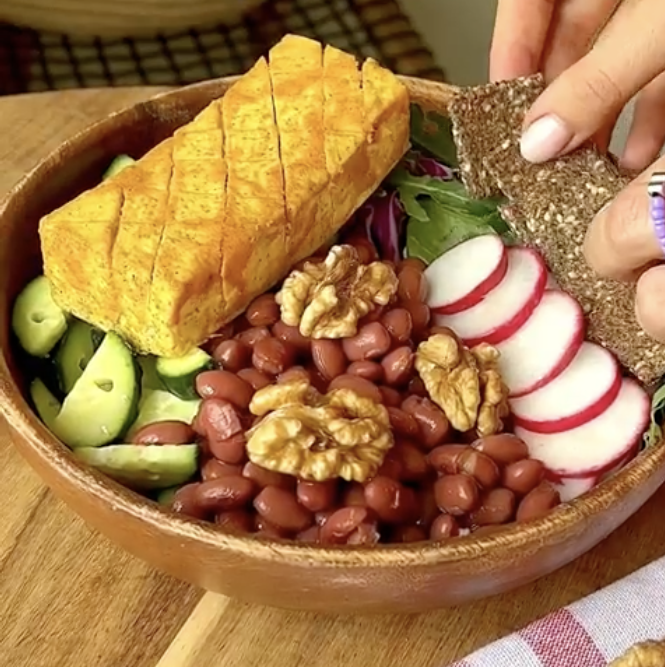 САлат с тофу