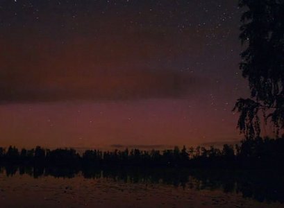     В небе над Уржинским озером под Рязанью засняли полярное сияние. Видео появилось в группе «Рязанский астроклуб «Меридиан 39» в соцсети «ВКонтакте». «Свершилось.