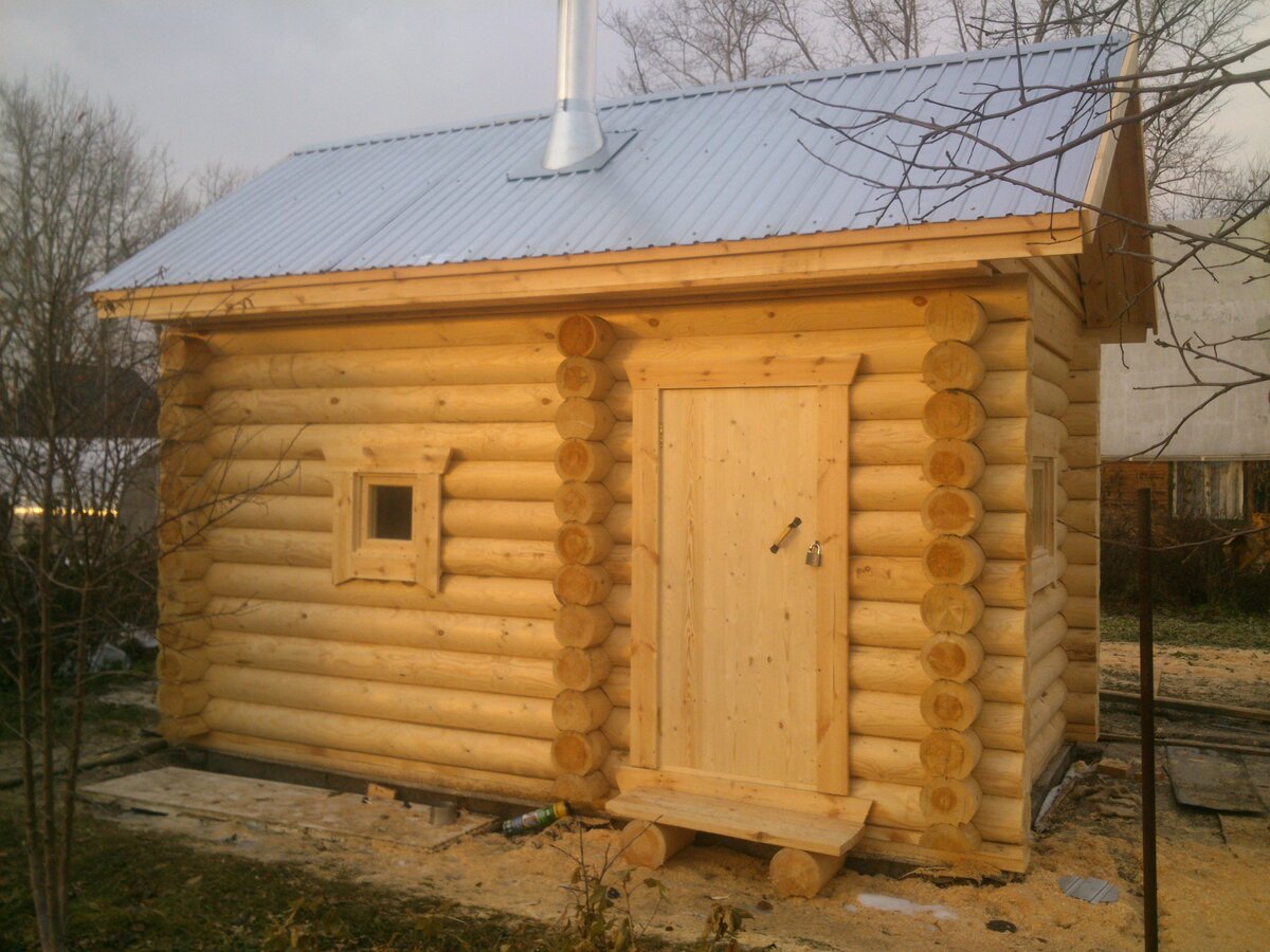 мобильная (перевозная) баня из оцилиндрованного бревна