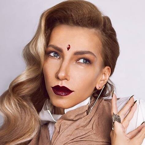  
Юлия Самойлова