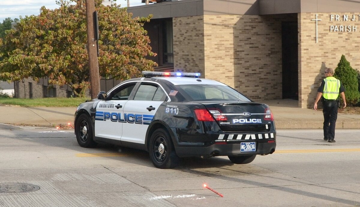 ford taurus police interceptor