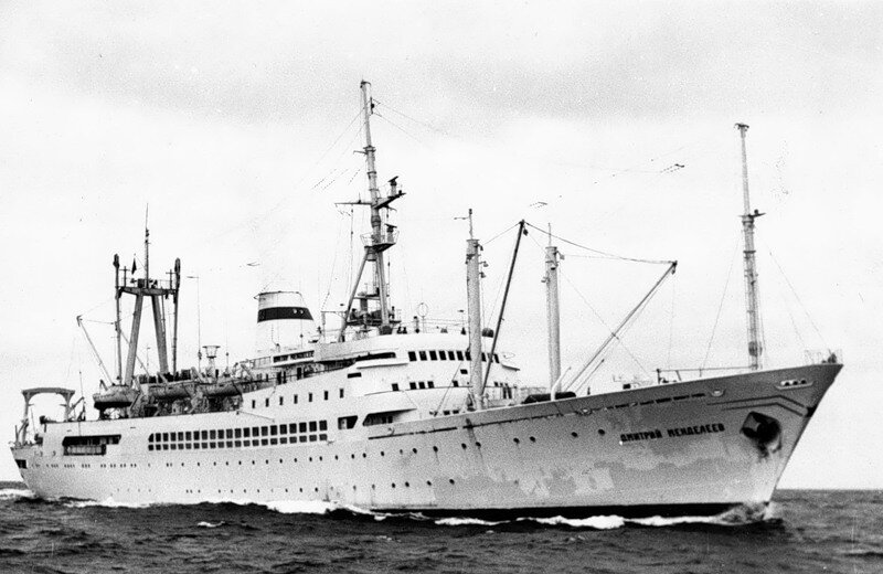 НИС «Дмитрий Менделеев» в Тихом океане, 1978 г.