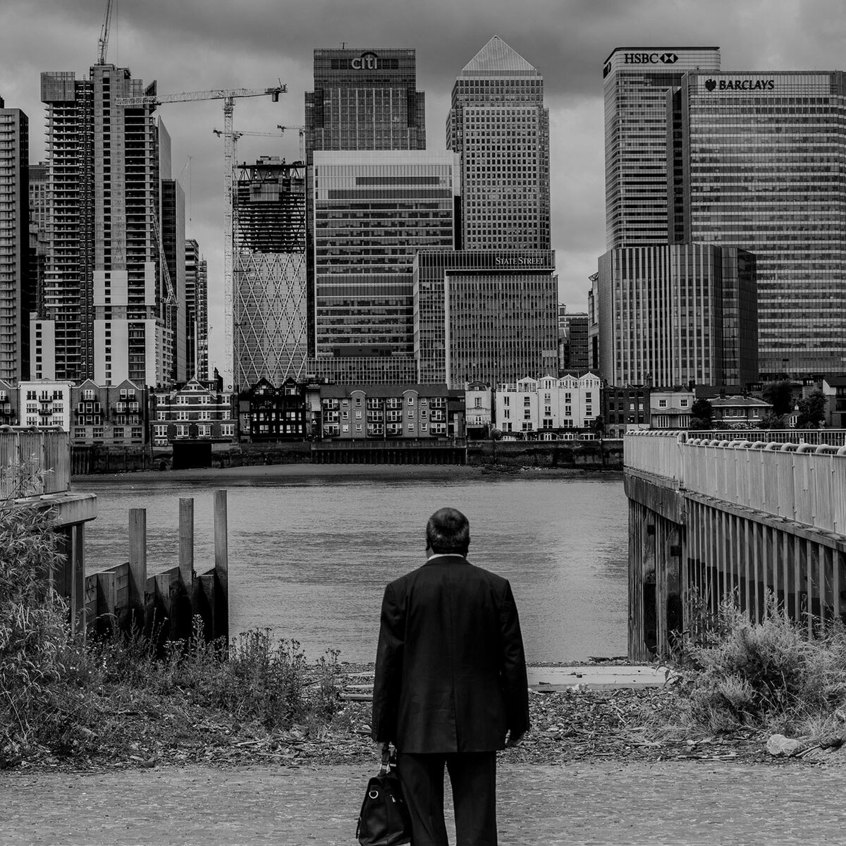 PHOTOGRAPHER GUY MARTIN 