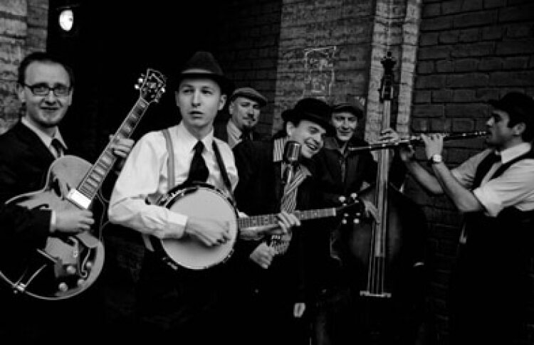 джаз 1920е сша. ансамбль луи армстронга. джаз музыканты 20 века. музыка 20 годов америка. музыка 20 годов америка.