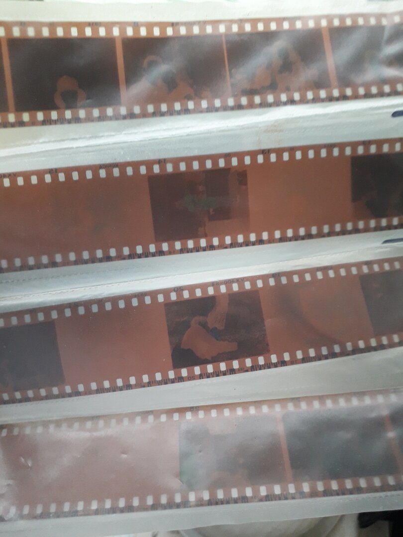 Например  плёнки от старого фотоаппарата .