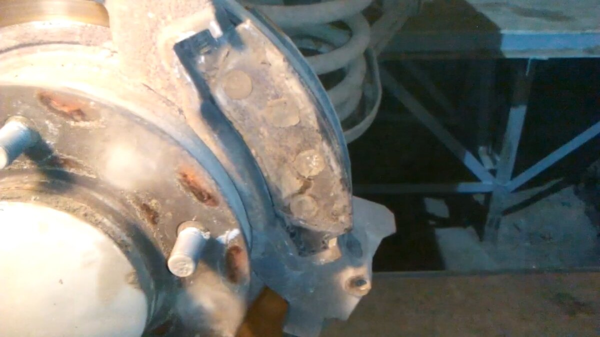 Стучат тормозные колодки? Способы устранения на ШНиве и Ниве ...