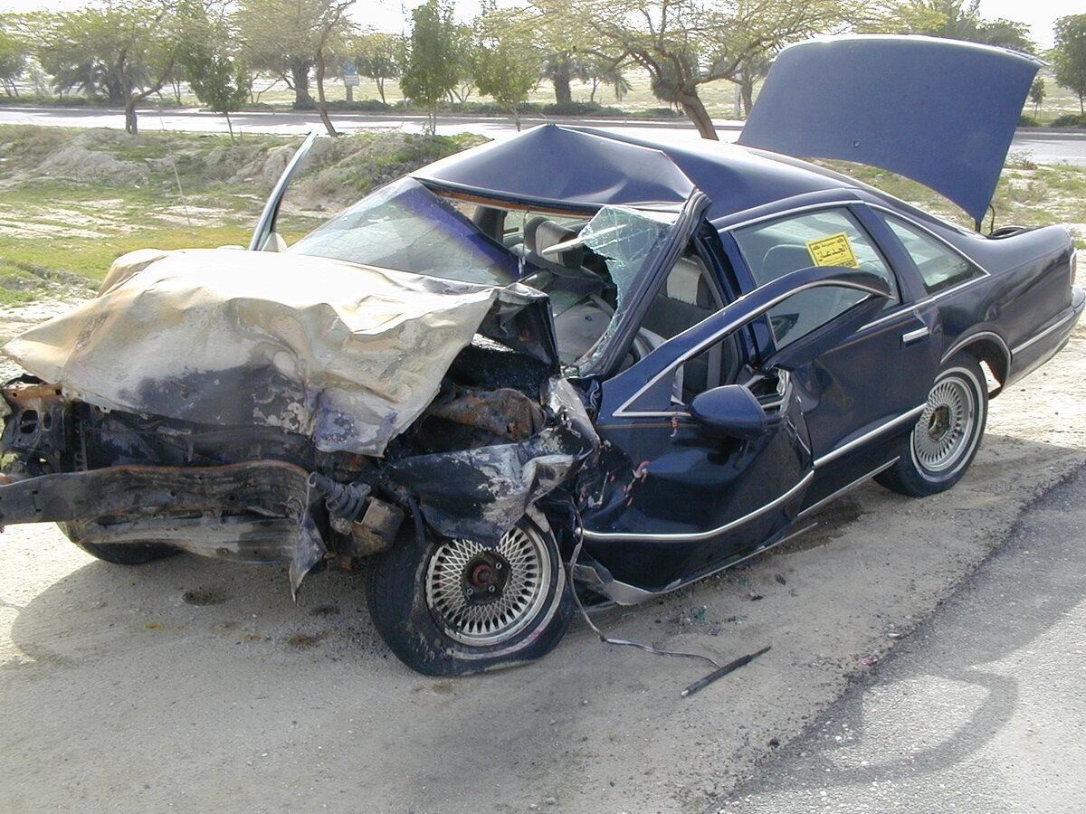 В каком случае страховая компания вправе не производить восстановительный ремонт автомобиля по ОСАГО?