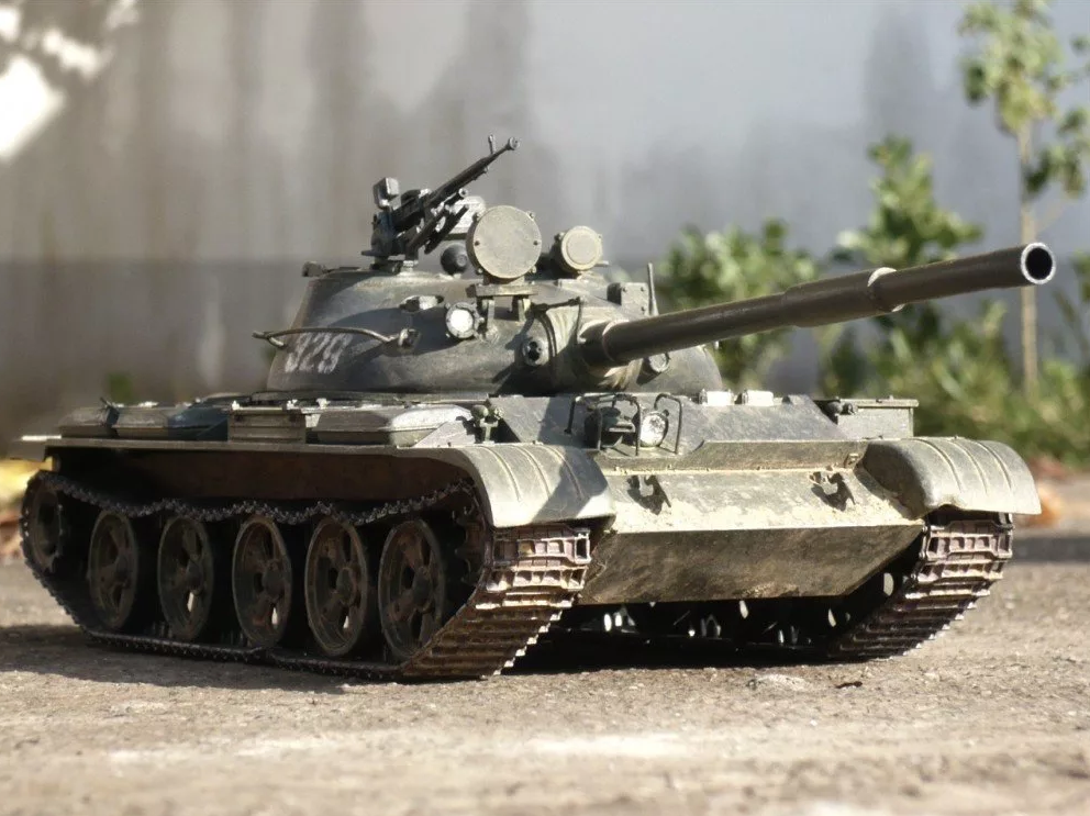 Т-62 обычный.