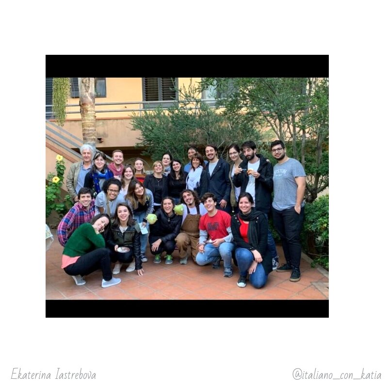 Professoressa со своими студентами