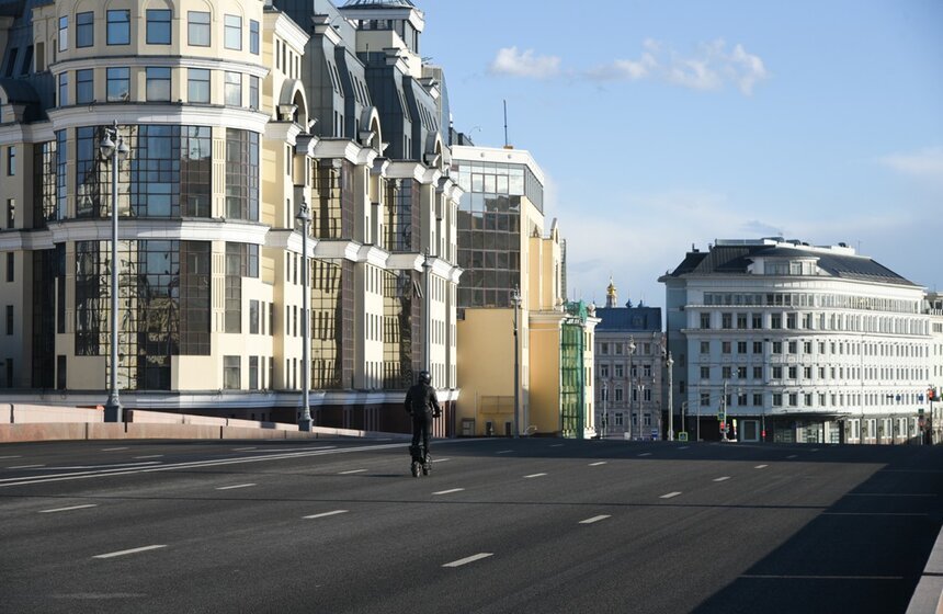 В центре города совсем тихо. 