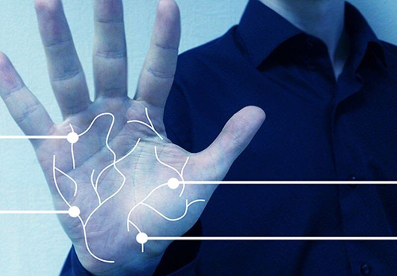 Рисунок вен подделать сложнее, чем отпечатки пальцев. Фактически невозможно