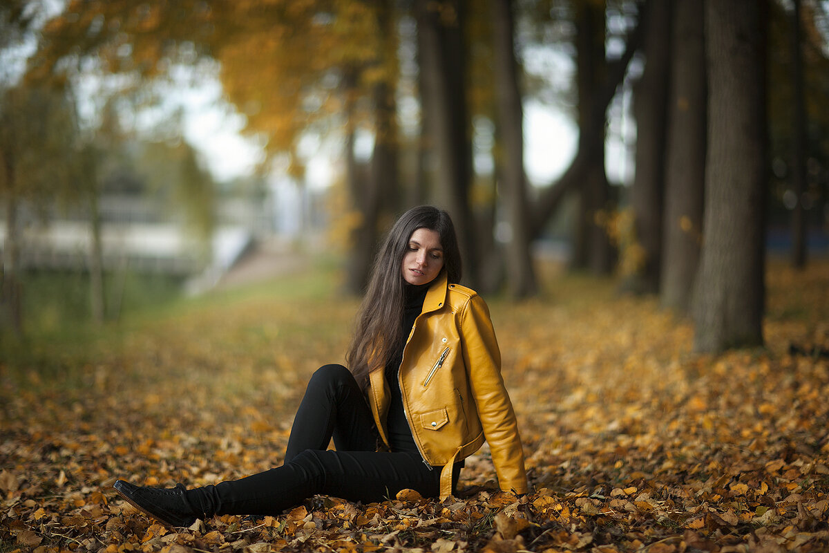 Осенняя Алла на осеннем фото Светланы Сенцовой.