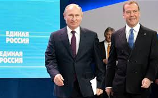 Путин В. В. на съезде в поддержку партии "Единая Россия".