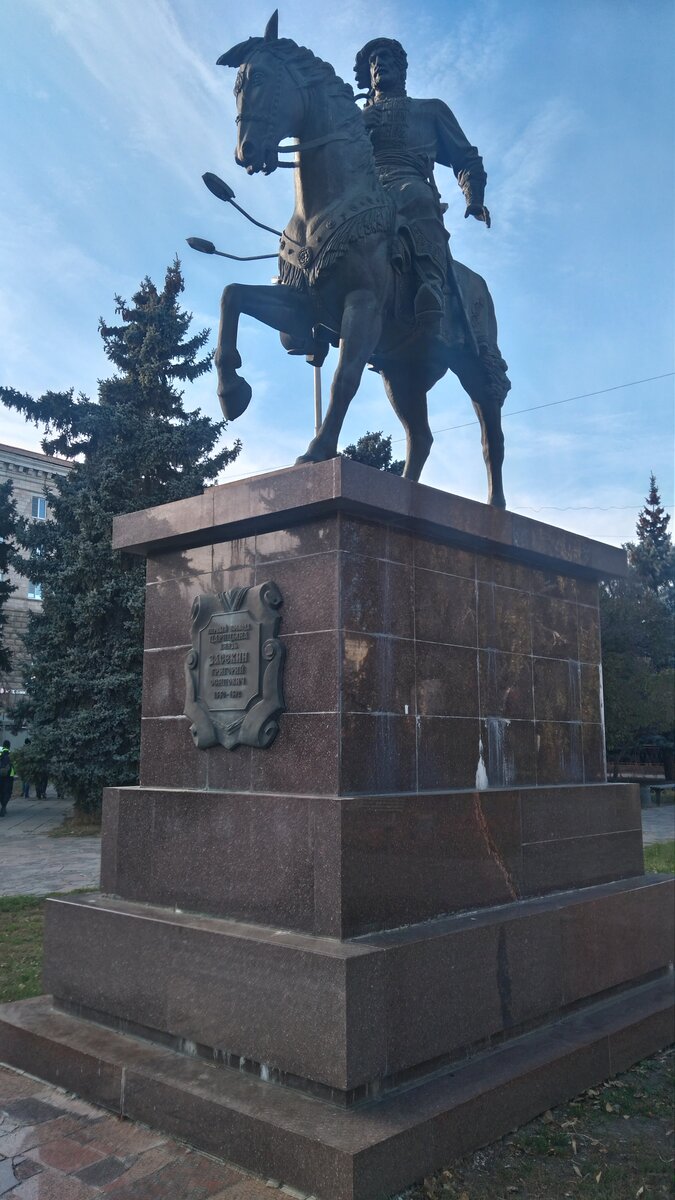 Волгоград - прогулки по центру и не военные достопримечательности. |  Саратовский гид | Дзен