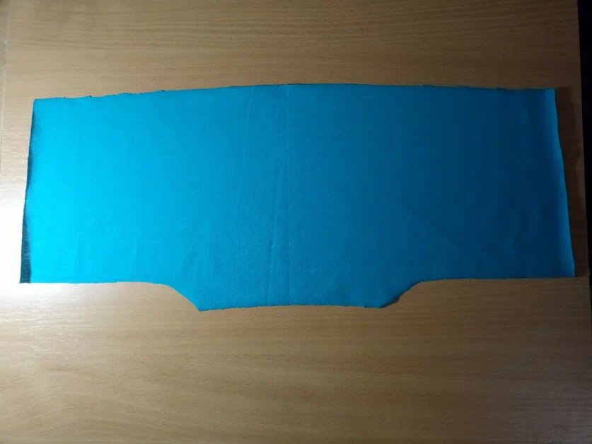 передняя половинка стала несколько короче за счет удлинения ластовицы по желанию Светочки