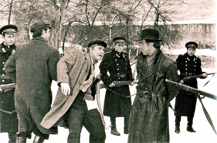 Кадр из кинофильма "Место встречи изменить нельзя"