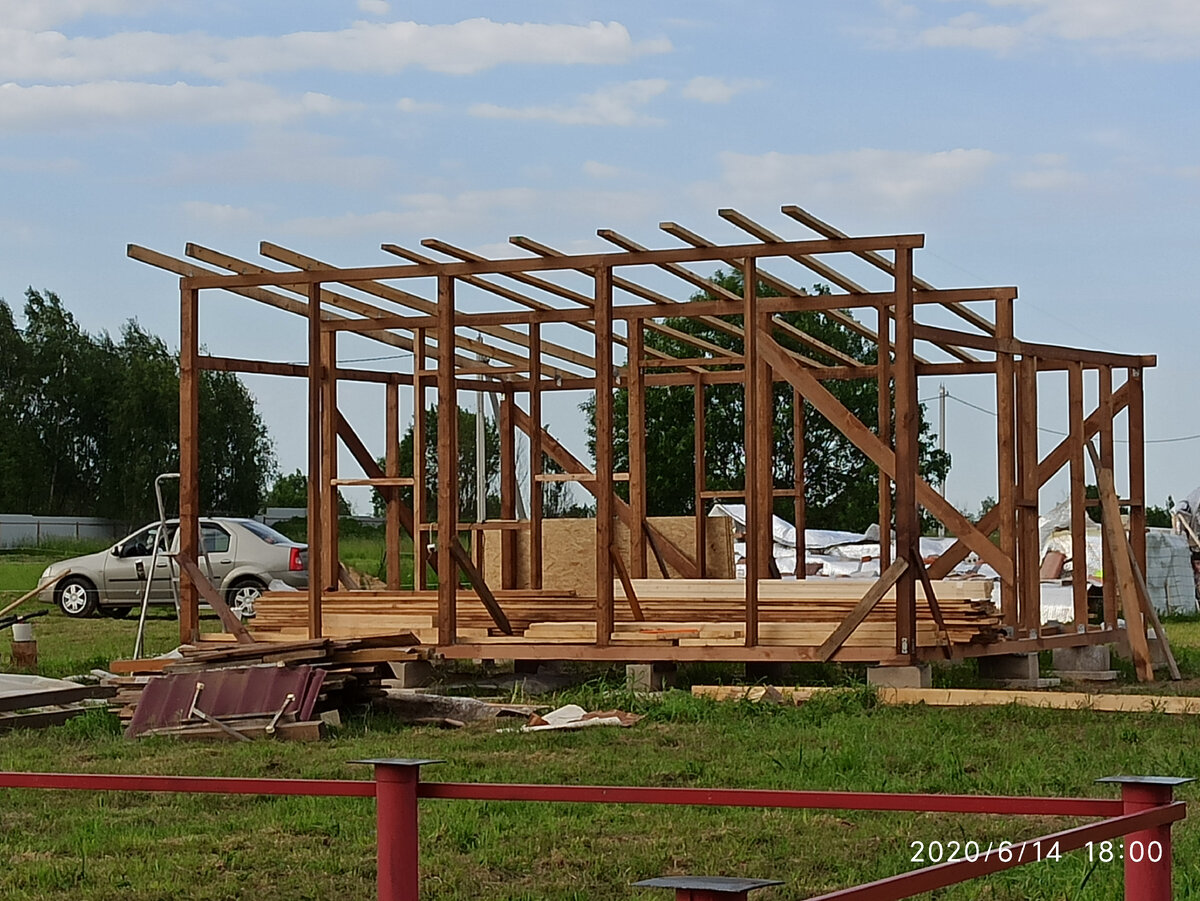 Слева первые 3 лаги уже установлены. Остальные пока не закреплены.