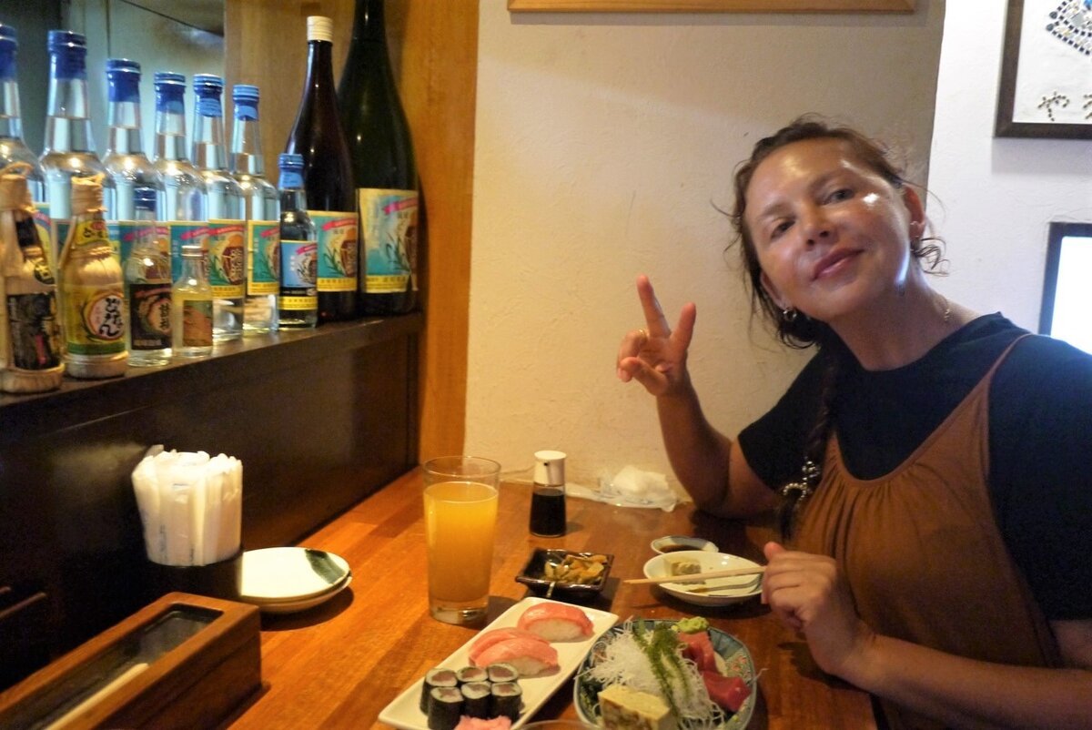 После пляжа - на ужин в "Хитощи"