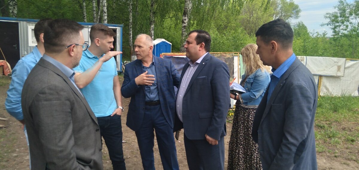 Участники выездного совещания.