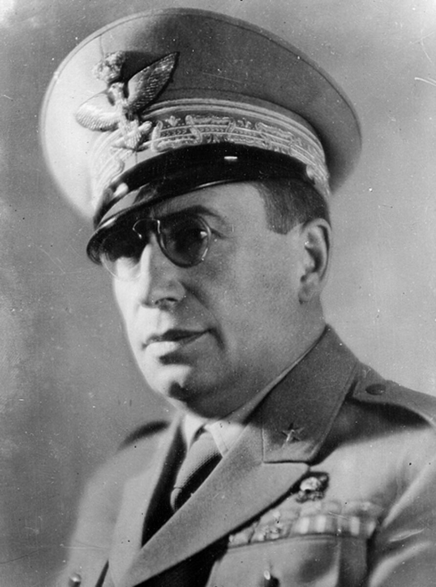 Генерал Марио Роатта