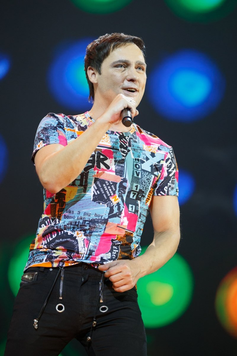 Юра шатунов 2022. Шатунов в бкз. Программы посвященные шатунову. Фото юры шатунова. Программы посвященные шатунову.