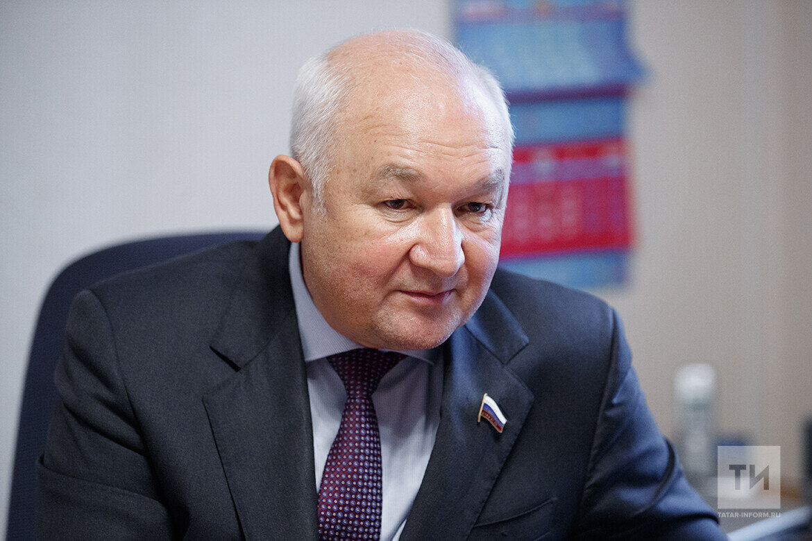 Ильдар Гильмутдинов: «У этих двух предметов кардинально отличается программа обучения и его объем»Фото: © Владимир Васильев / «Татар-информ»