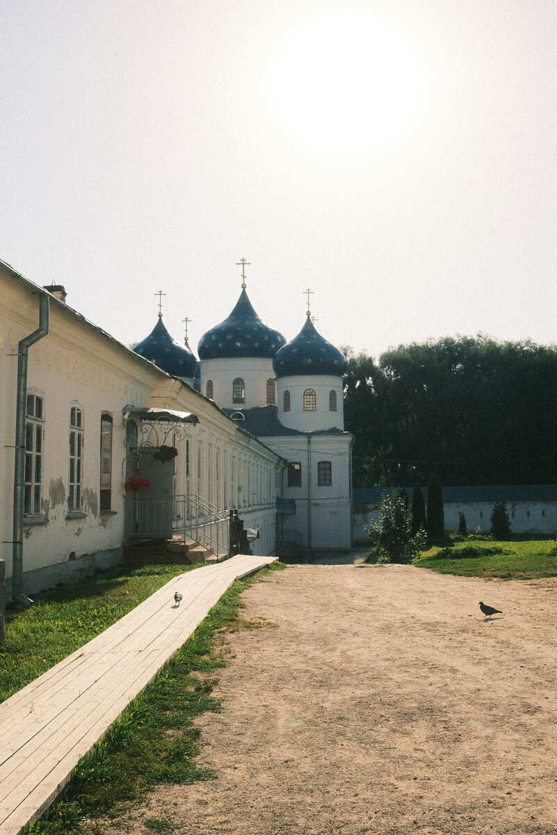 Территория Юрьева монастыря