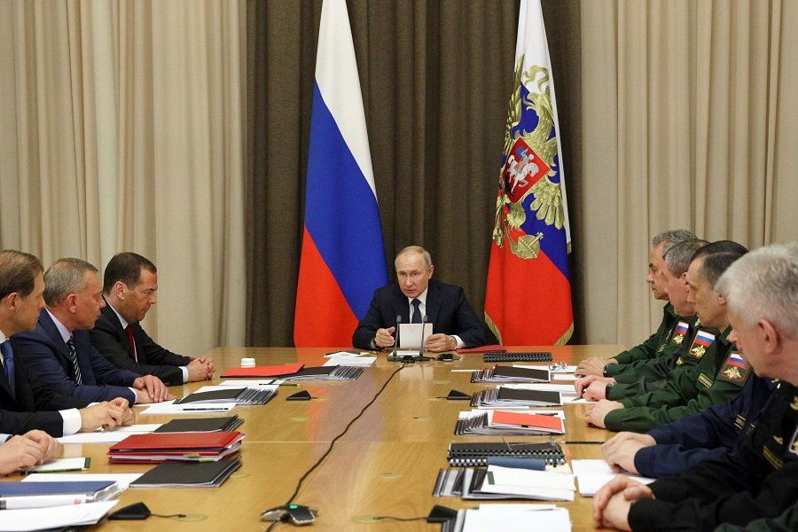 Президент РФ Путин на совещании с руководством Минобороны РФ и предприятий ОПК - Фото:  СЕРГЕЙ ИЛЬИН/ТАСС
