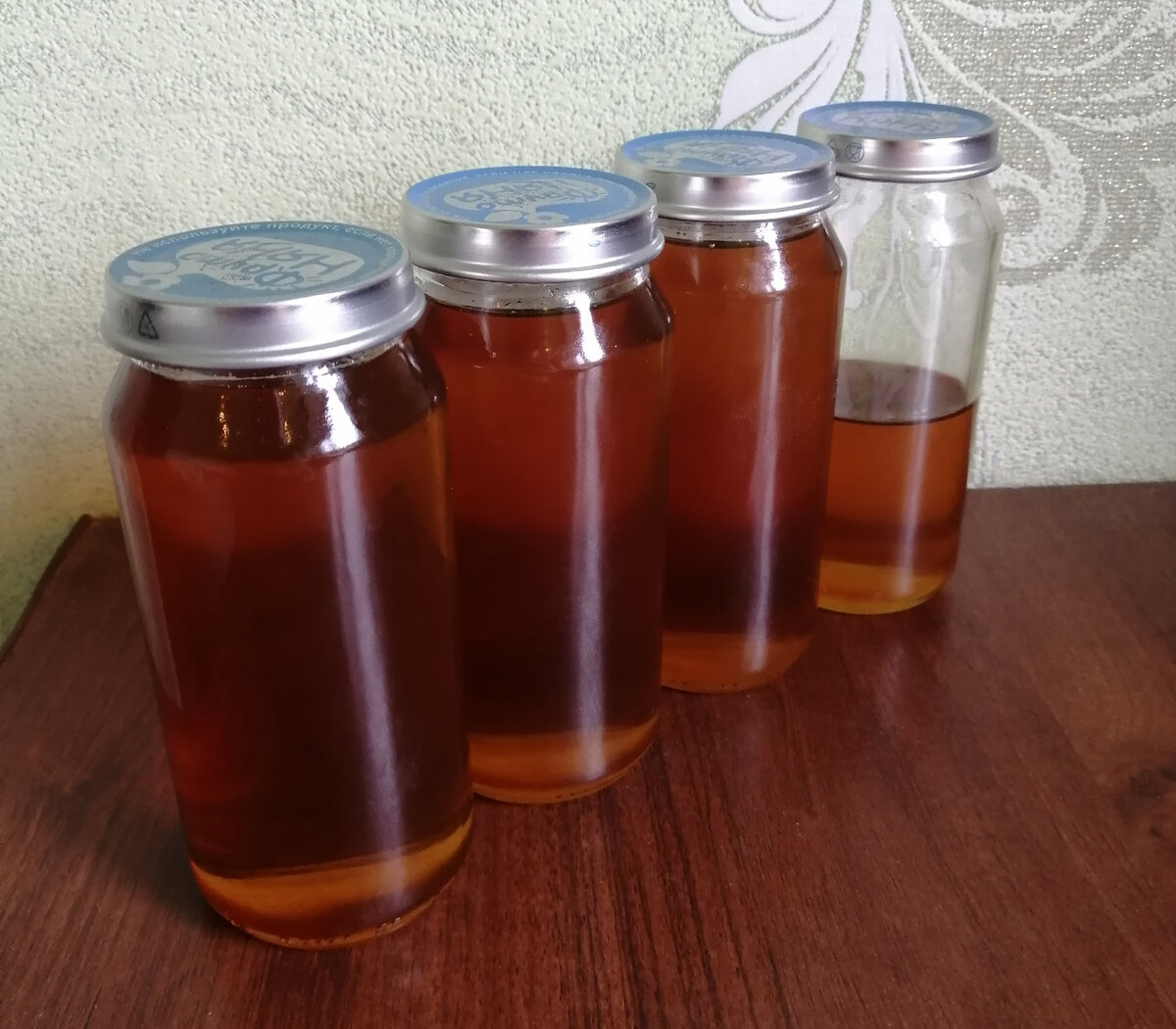 Вот такой мёд получается из одуванчиков :)