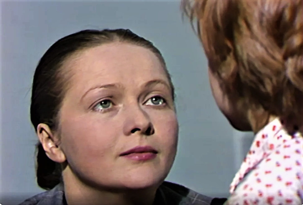 Кадр из фильма "Хозяйка детского дома" (1983)