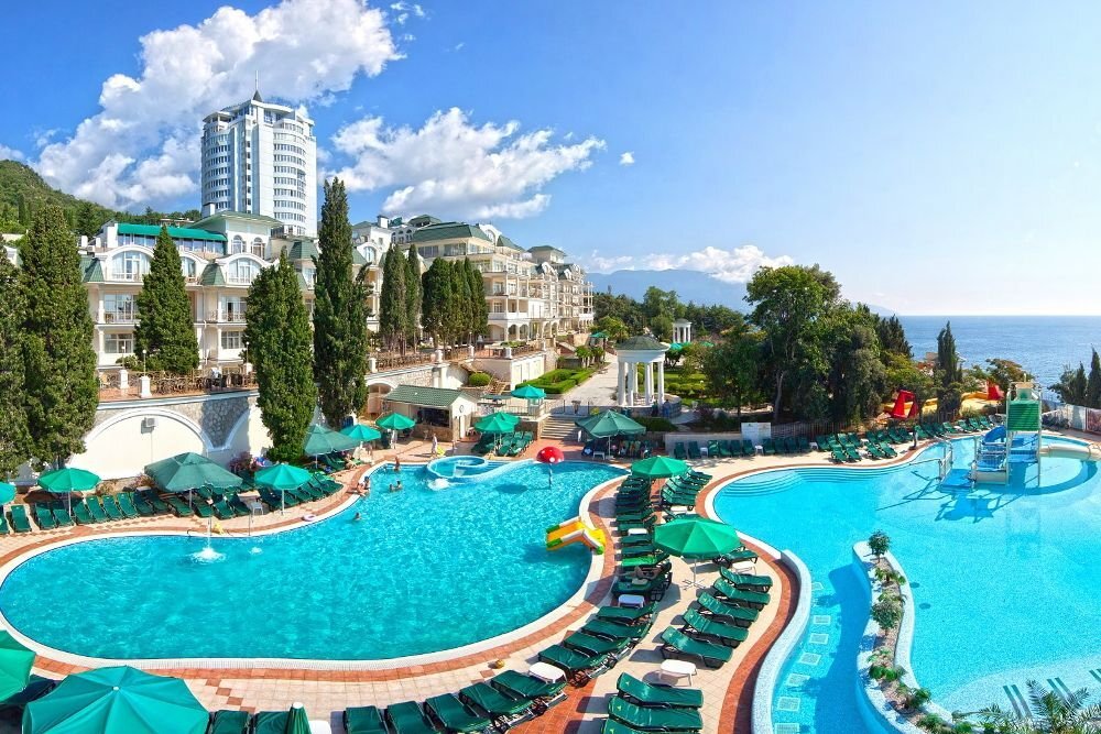 Отель в Алуште, Южный берег Крыма. Источник: placetravel.ru