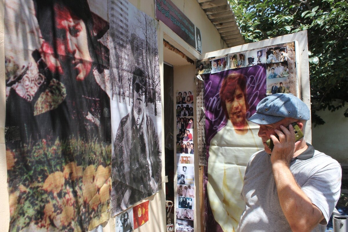 Так выглядит снаружи вход в музей фотографий Ахмада Зохира