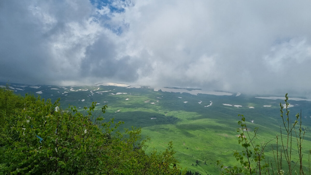 Вид рядом с кордона