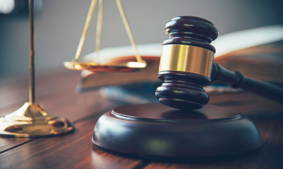    В ЯНАО мужчину будут судить за угрозу убийством женщине и оскорбление полицейского