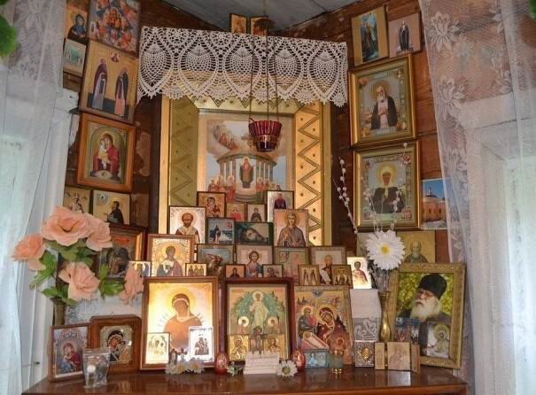Домашний иконостас. Святой угол