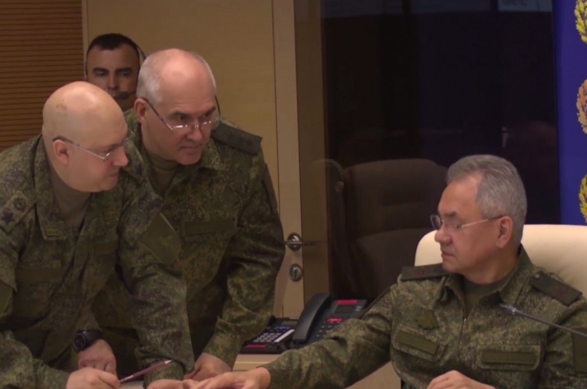    Шойгу приказал отвести российские войска за реку Днепр