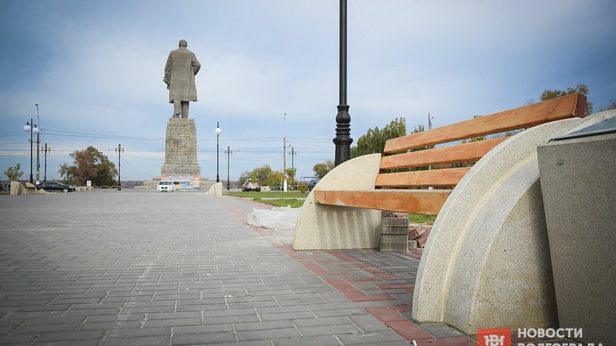     Жители Красноармейского района Волгограда пожаловались на недостаточное количество скамеек на Севастопольской набережной. Волгоградцы готовы принять даже подержанную мебель из других районов города.